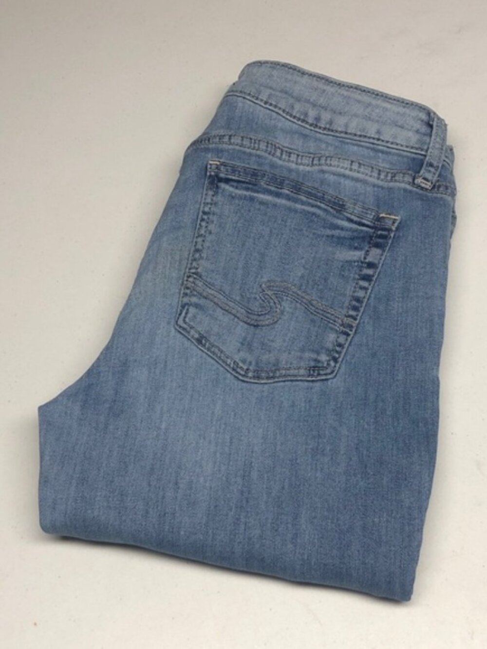 SILVER ELYSE SKINNY CROP JEANS 31x25 ⭐️